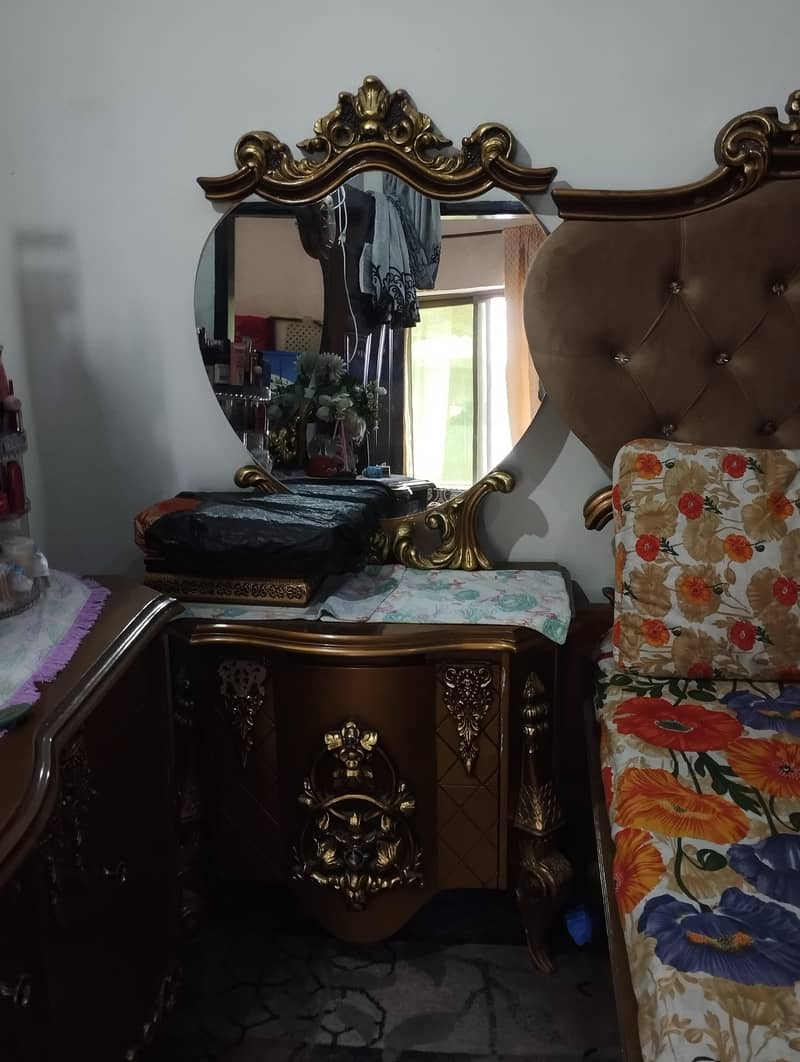 bed set . . 2