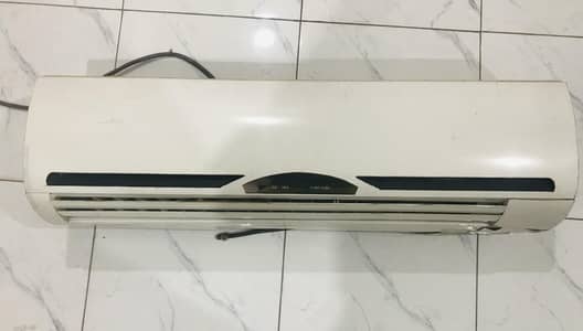 Sabro Ac 1.5 ton gas hai abi ak Sirf bar repair hoya hai