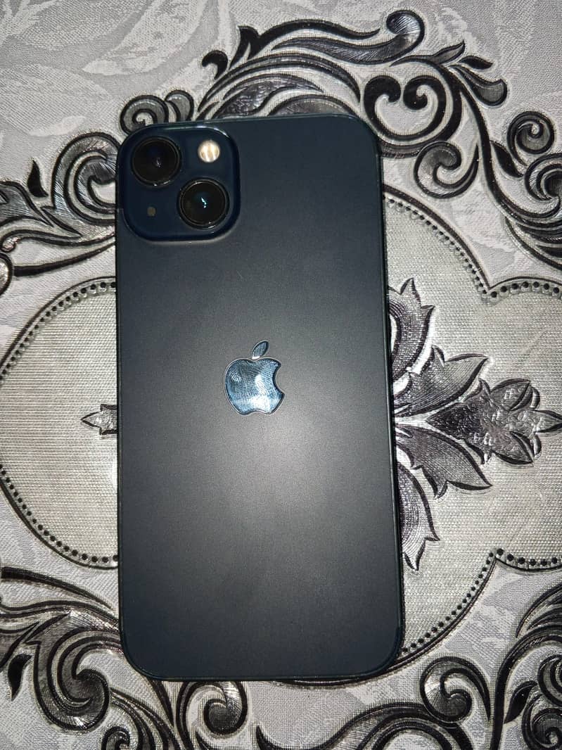 Apple iPhone 13 1