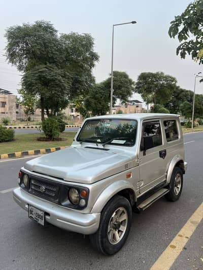 Suzuki Jimny Sierra 1990 Potohar sj410