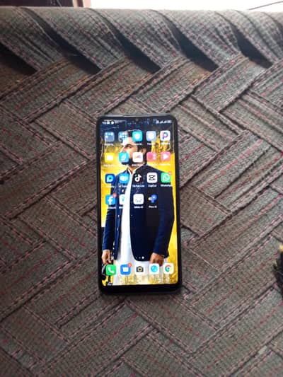 Tecno Spark 8C