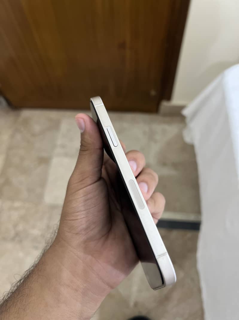 Apple iPhone 12 2