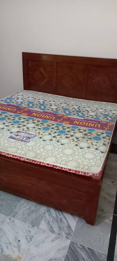 wah cantt double bed with matress