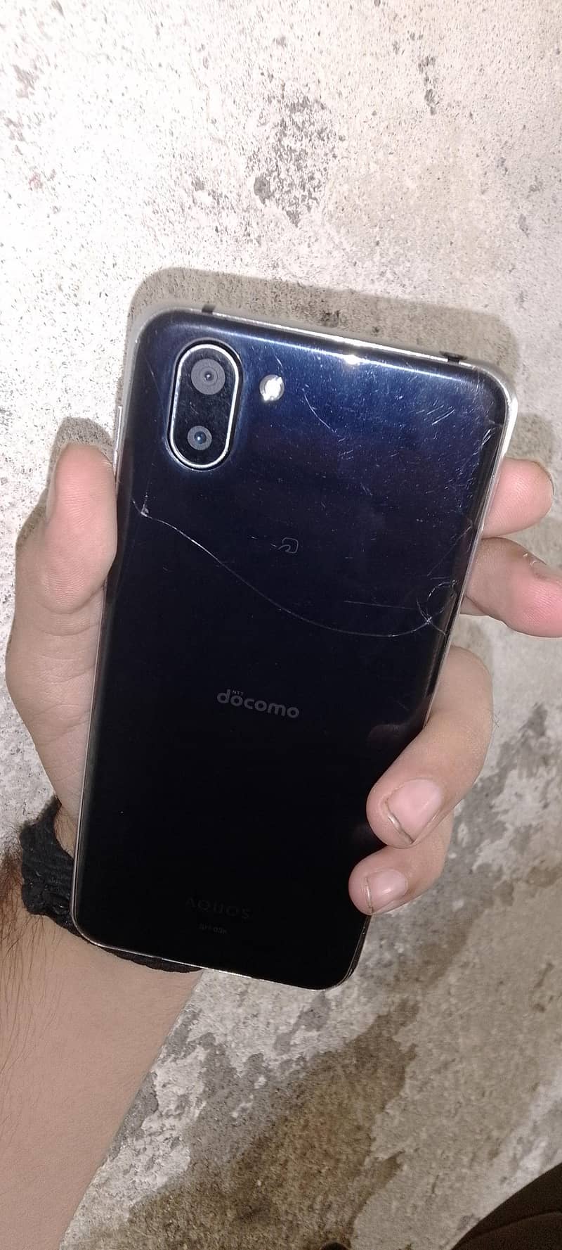 Sharp Aquos R2 8