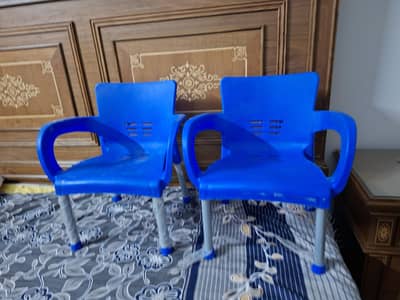 kids chairs
