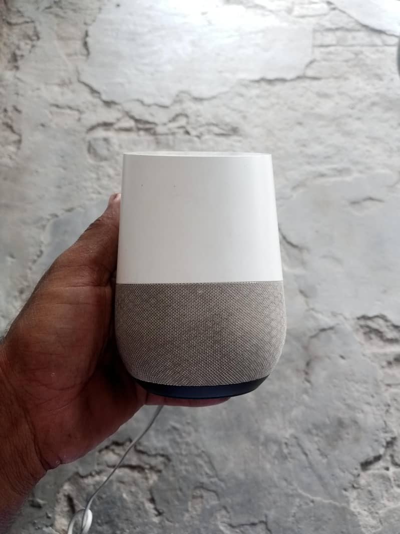 GOOGLE AI SPEAKER 3