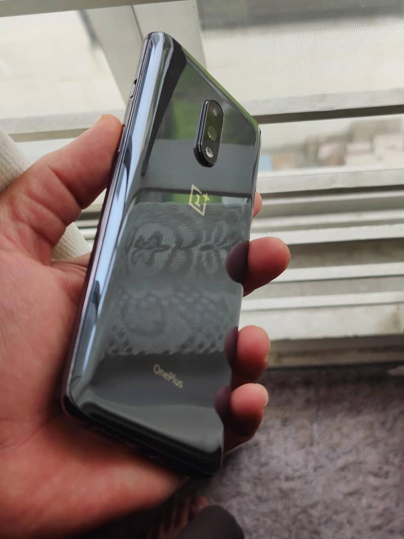 OnePlus 7 8/256 1