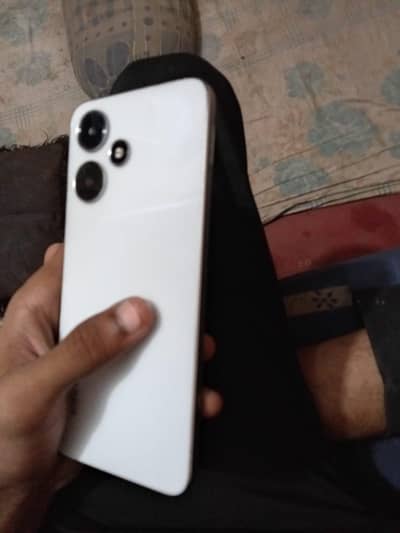 Infinix Hot 30 Play