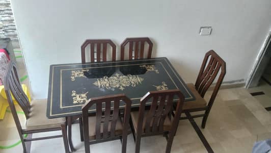 dinning table with chairs