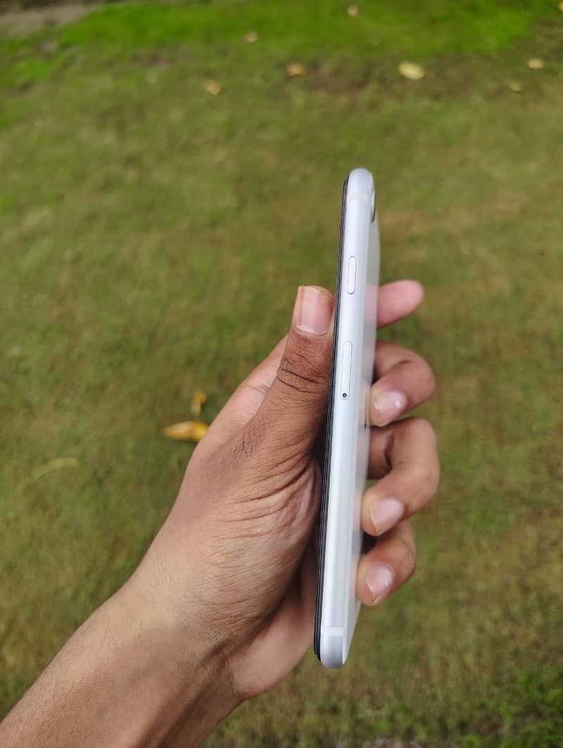 Apple iPhone SE 5