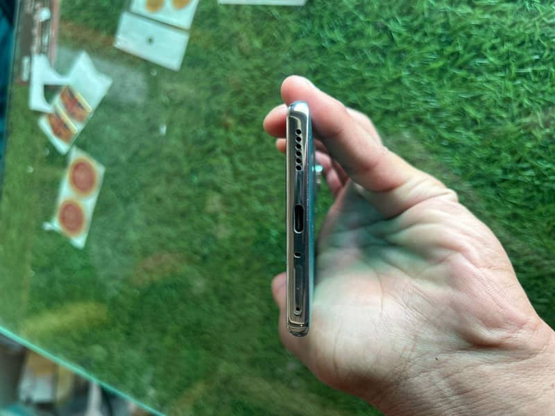 Tecno CAMON 40 Pro 1