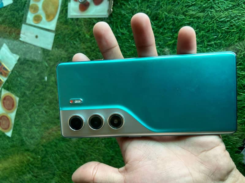 Tecno CAMON 40 Pro 3
