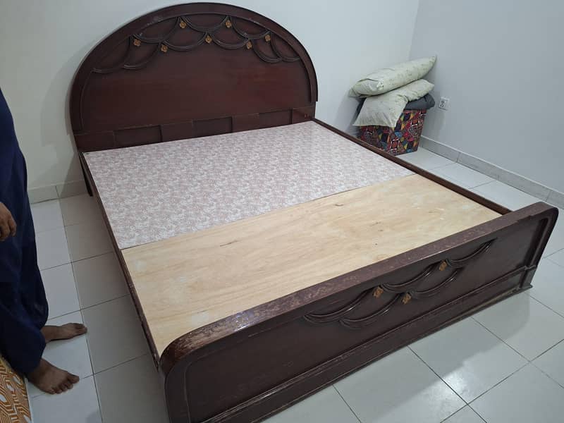 KING SIZE BED 2