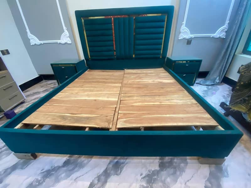 king Bed Side table 2