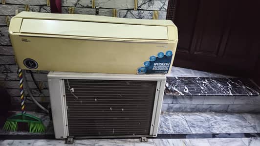 Dawlance 1.5 Ton Inverter Split AC | Low Power Consumption | Used