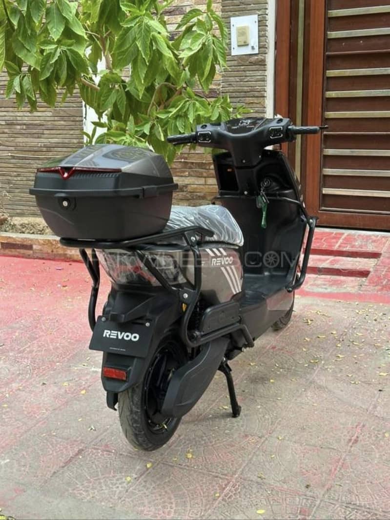 Revoo C32 5
