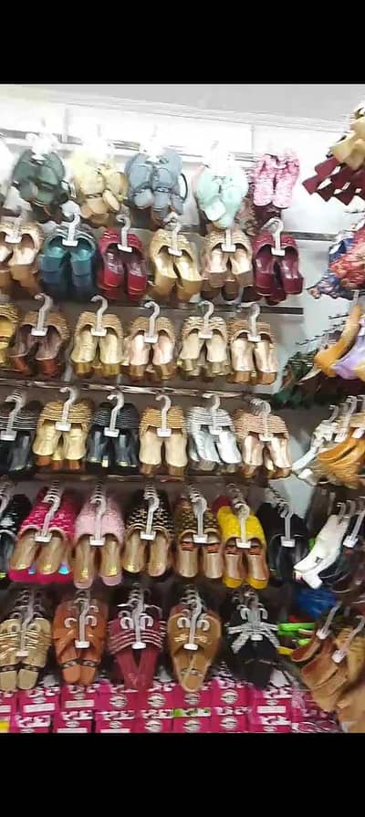ladies khussas