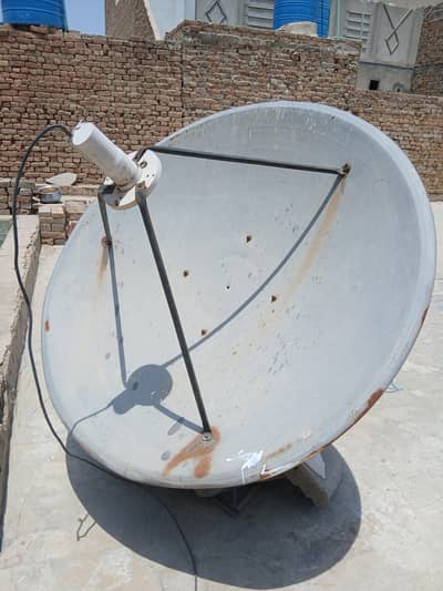6ft Satellite Dish with stand + Accessories