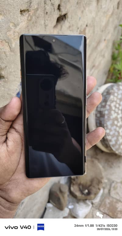 Tecno CAMON 40 Pro
