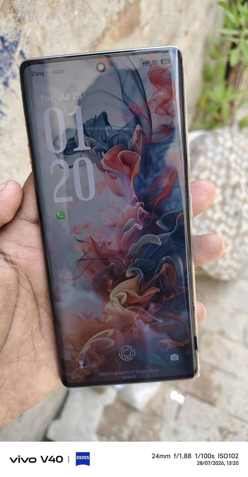 Tecno CAMON 40 Pro 1