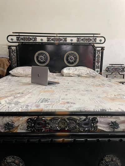 IRON BED FOR SALE JUST LIKE NEW