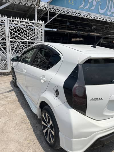 Toyota Aqua 2013