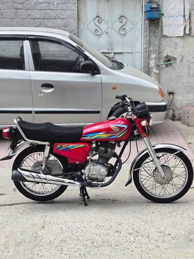 Honda 125 model 2017 Lahore number