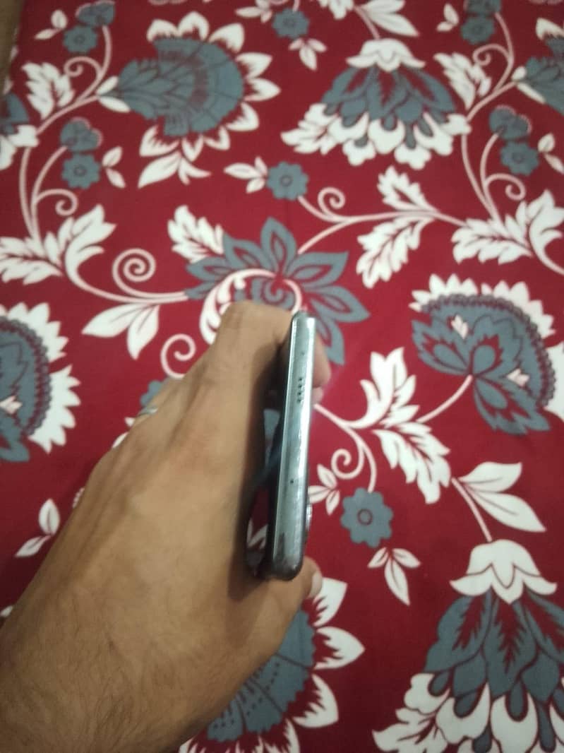 Tecno CAMON 40 Pro 5