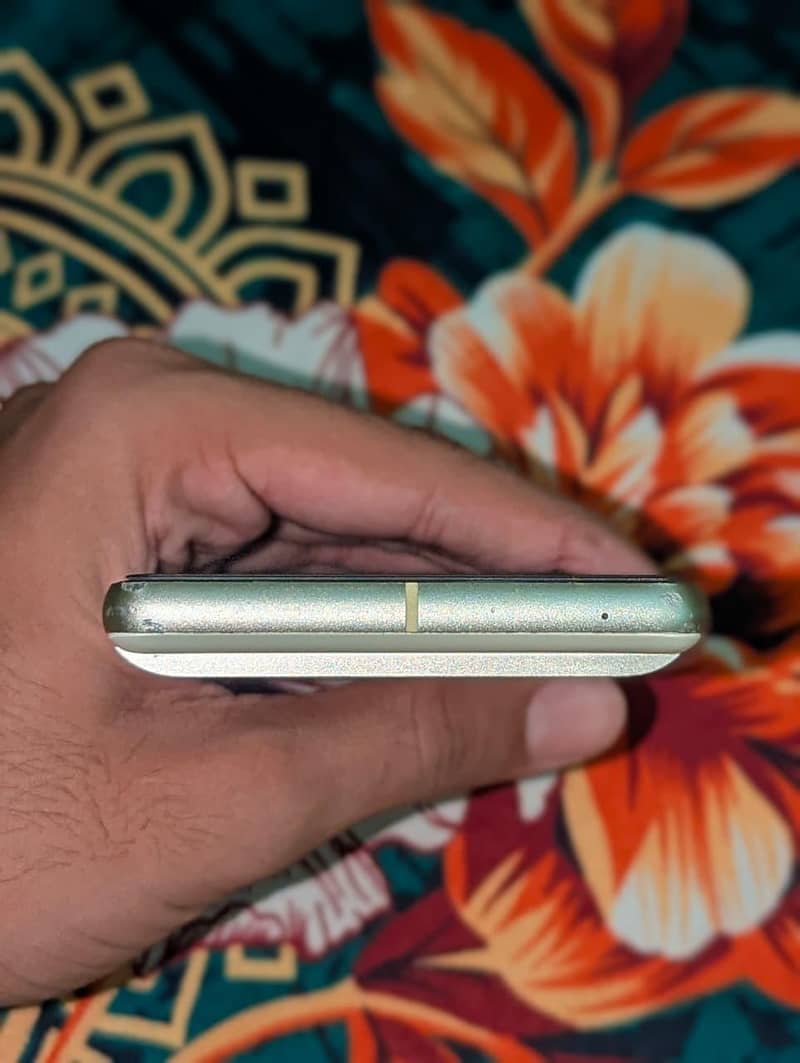 Google Pixel 7 3