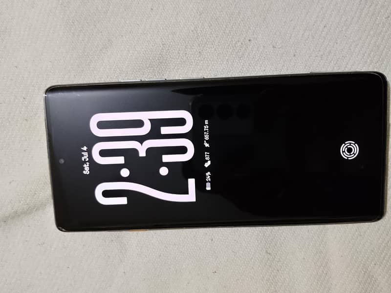 Tecno CAMON 40 Pro 0