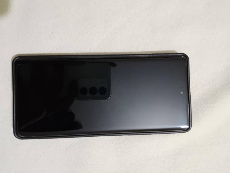 Tecno CAMON 40 Pro 1