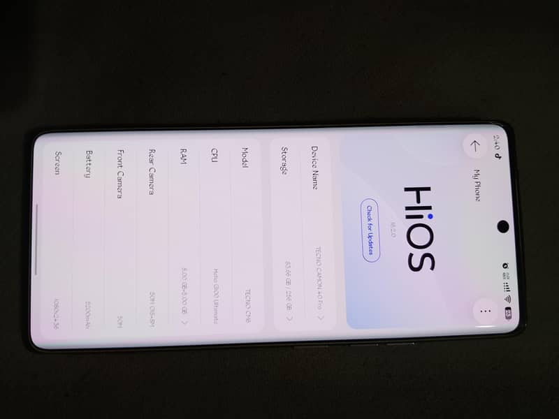 Tecno CAMON 40 Pro 4