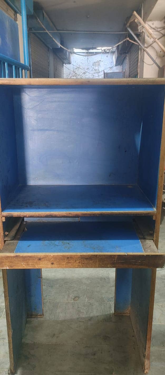 Lamination sheet computer table 1