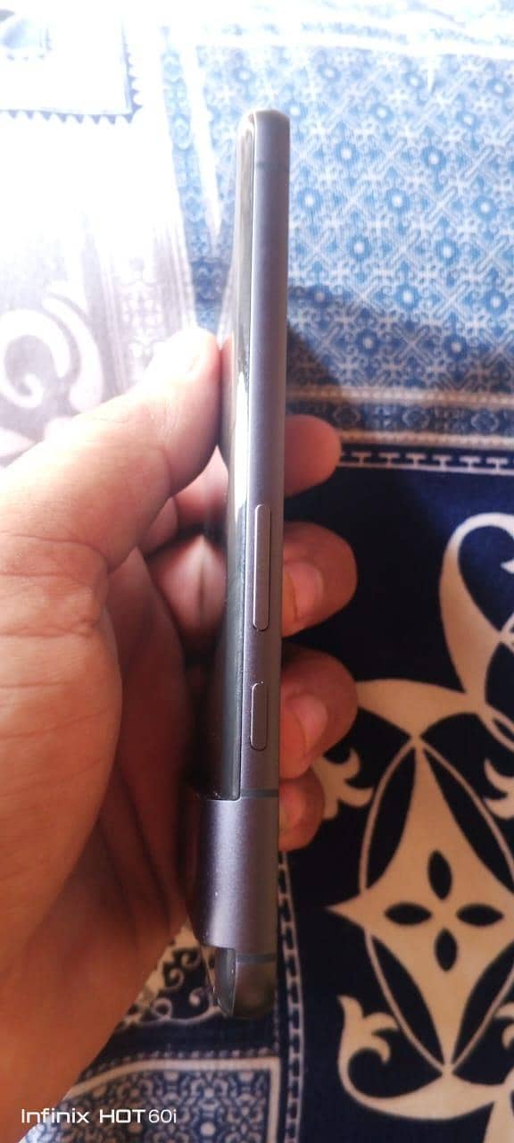 Google Pixel 8 7
