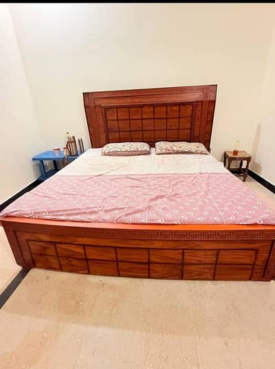 Double Bed with matrice