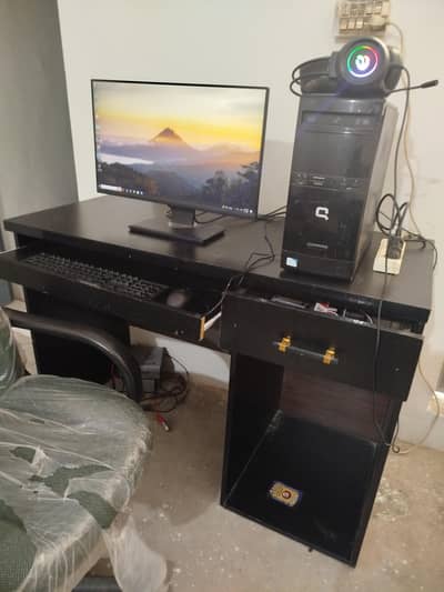 Gaming/Office PC – Intel Core i7, 12GB RAM, SSD + LED Monitor