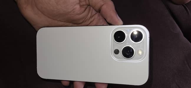 apple iphone 16 pro jv