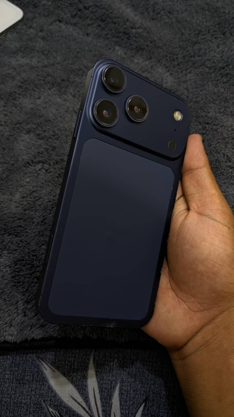 Apple iPhone 17 Pro 4