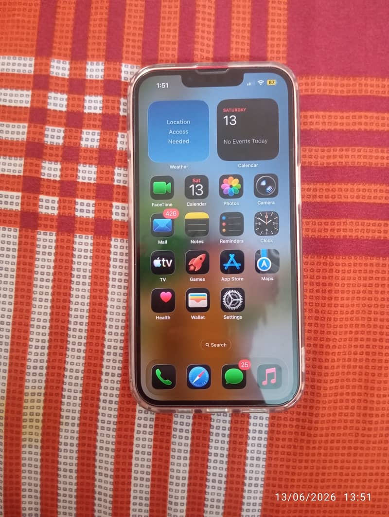 Apple iPhone 13 1