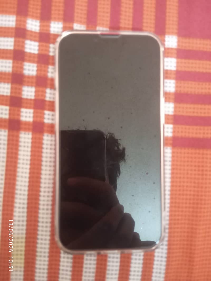 Apple iPhone 13 2