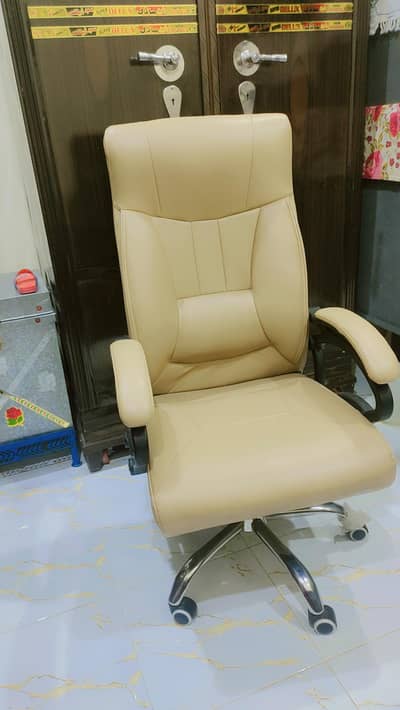 urgent sale contact if u need. 03318118886