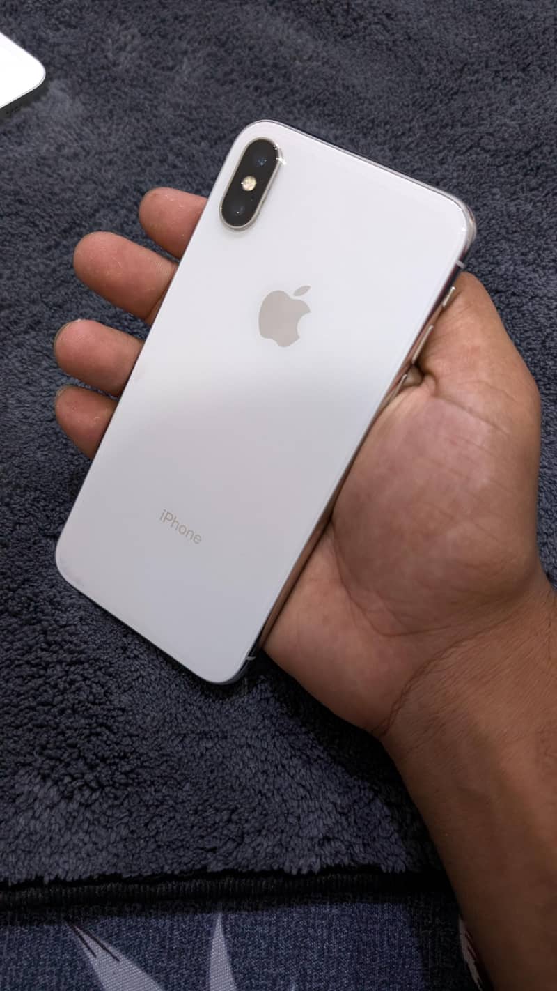 Apple iPhone X 0