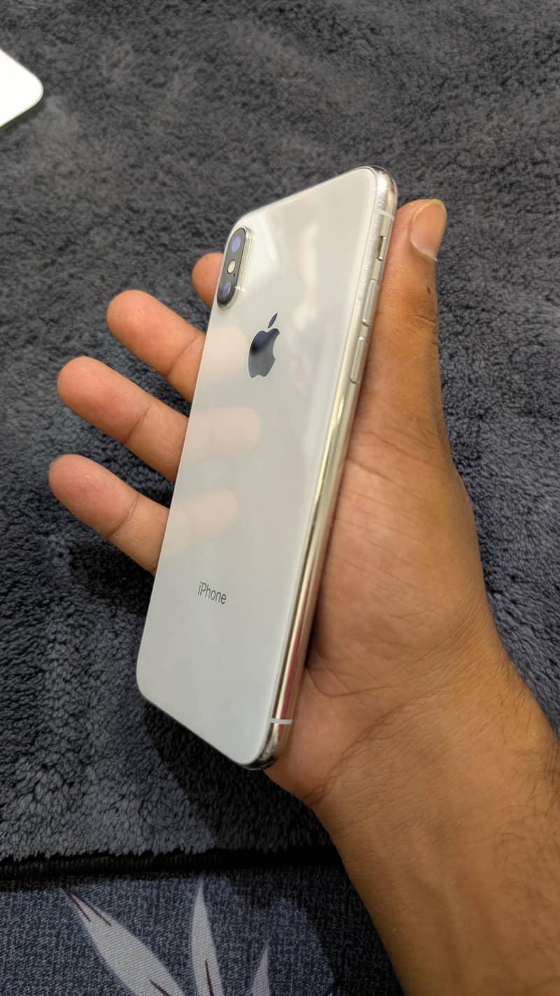 Apple iPhone X 1