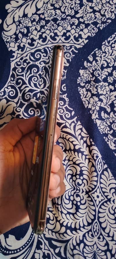 Exchange possible hai only infinix zero 30 k Sath