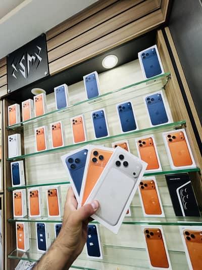 Iphone 17 Pro Max 256GB JV | Silver , Orange , Blue