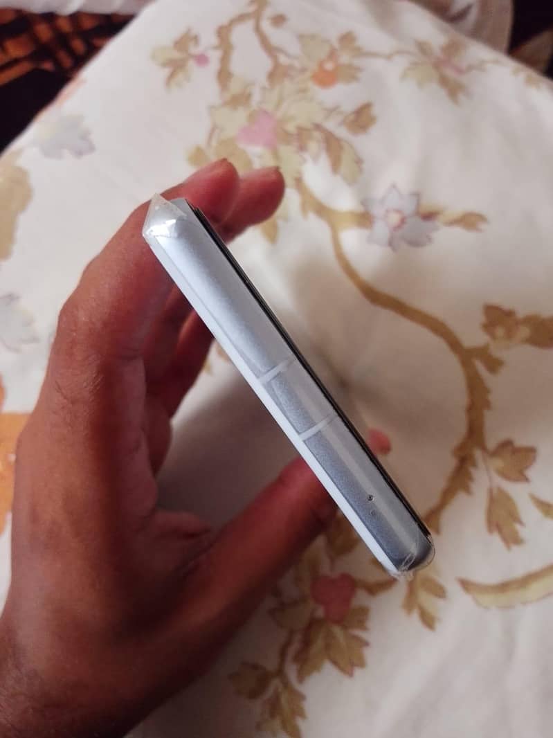 Google Pixel 7a 3