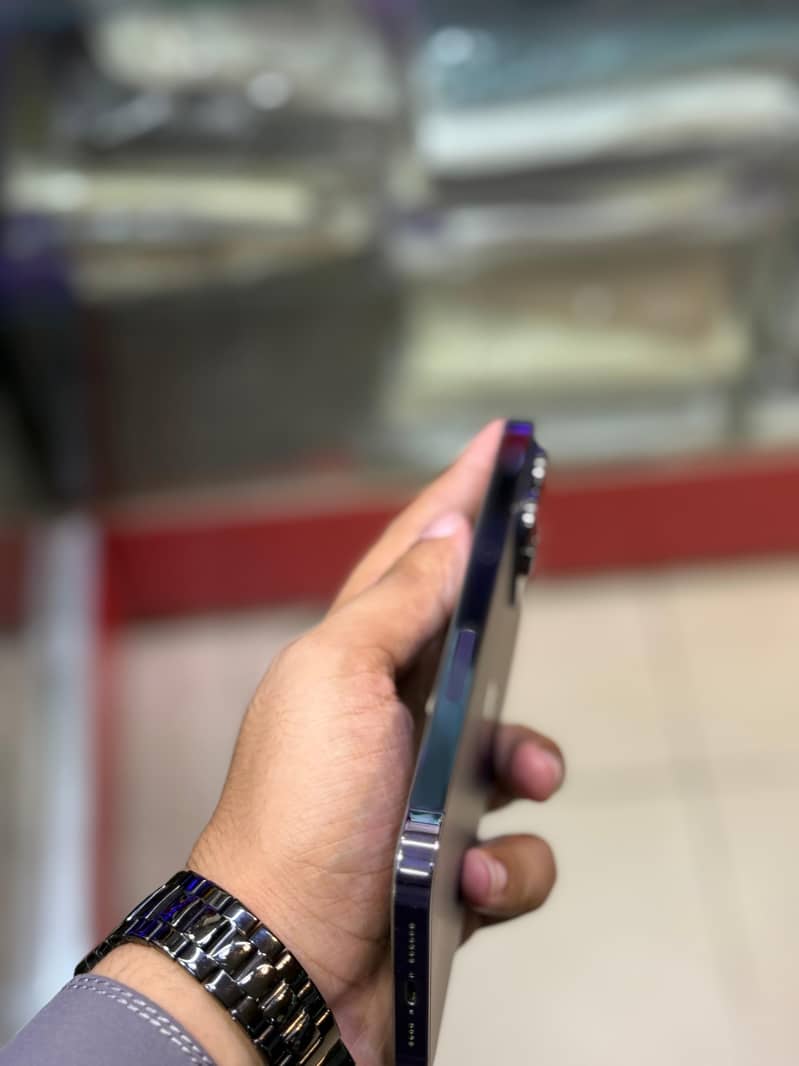 iPhone 14 Pro Max 3