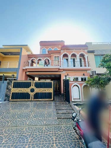 Lda Avenue One Block J 10 Marla House Available For Sale At Lucrative Price