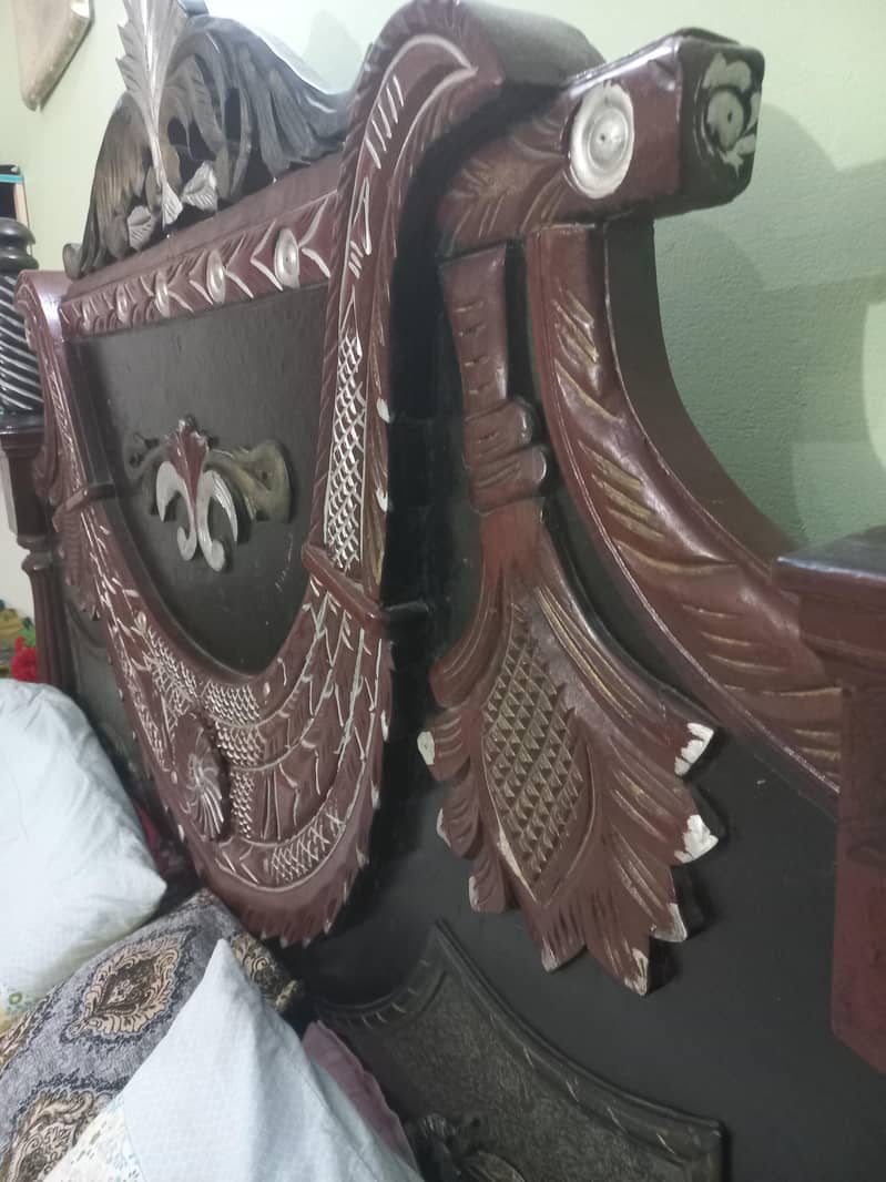 bed or drasing table 2