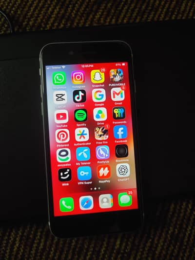 Apple iPhone SE